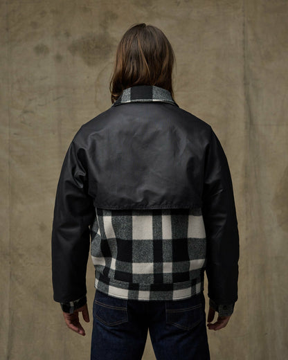 Men Filson Mackinaw Wool Caped Jacket - Natural Black Plaid / Navy