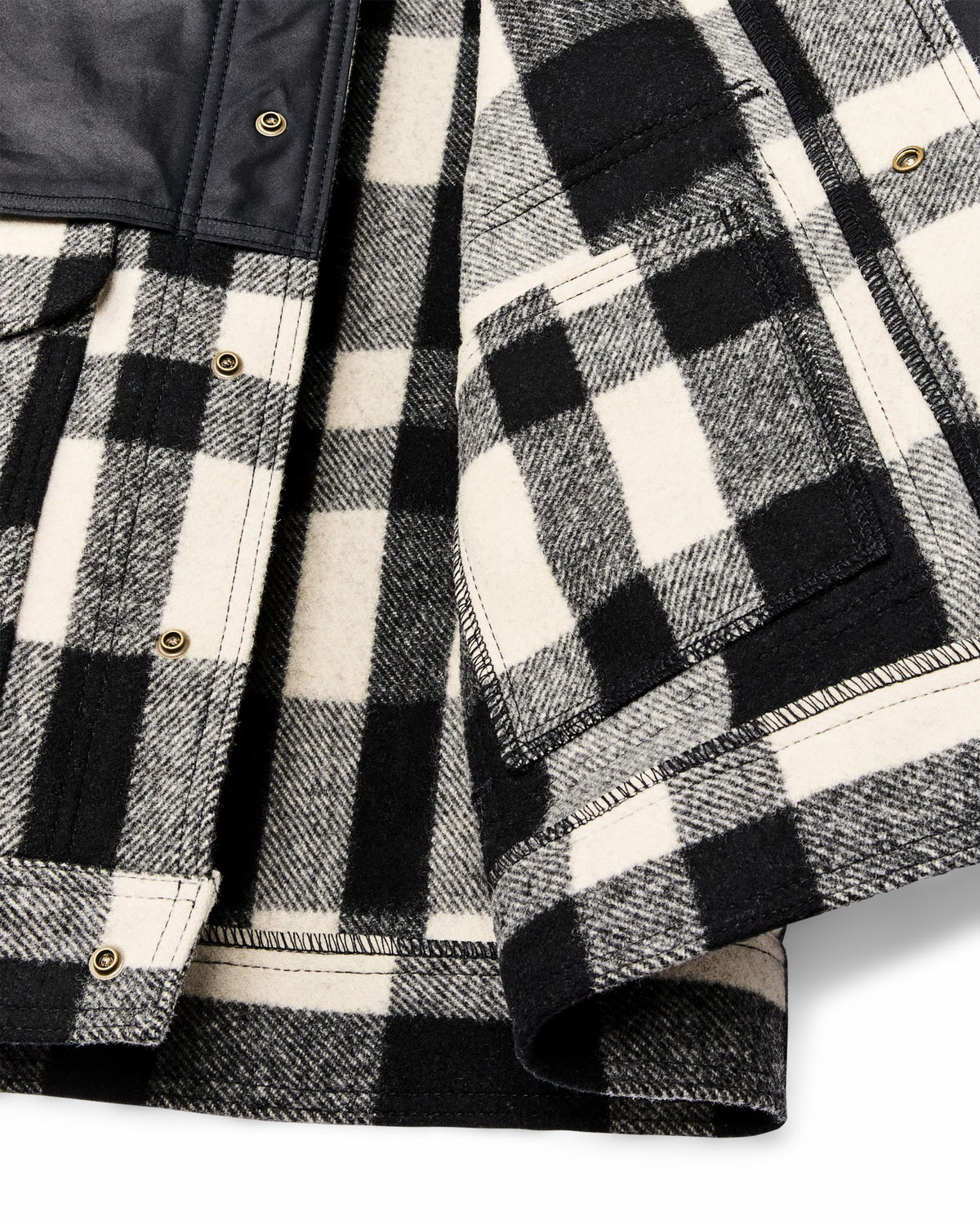Men Filson Mackinaw Wool Caped Jacket - Natural Black Plaid / Navy