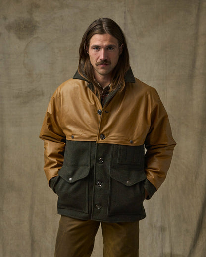 Men Filson Mackinaw Wool Caped Cruiser Jacket - Peat Black / Dark Tan