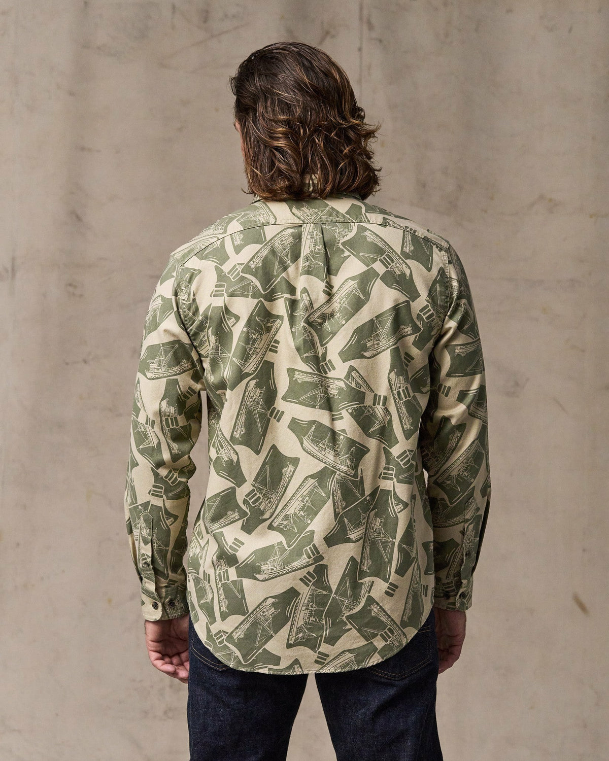 Men Filson Lightweight Alaskan Guide Shirt - Khaki / Print