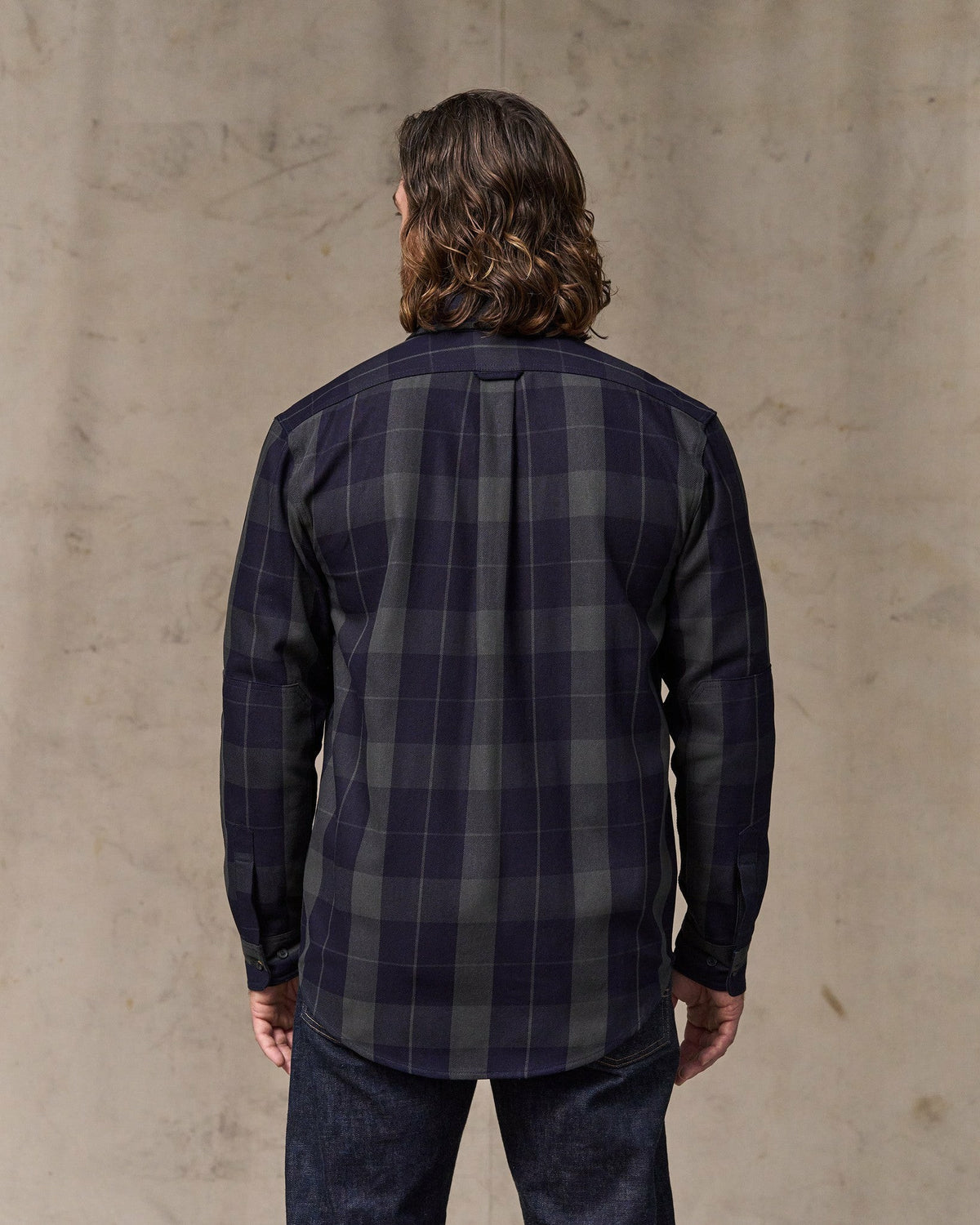Men Filson Vintage Wash Alaskan Guide Shirt - Indigo / Faded Black