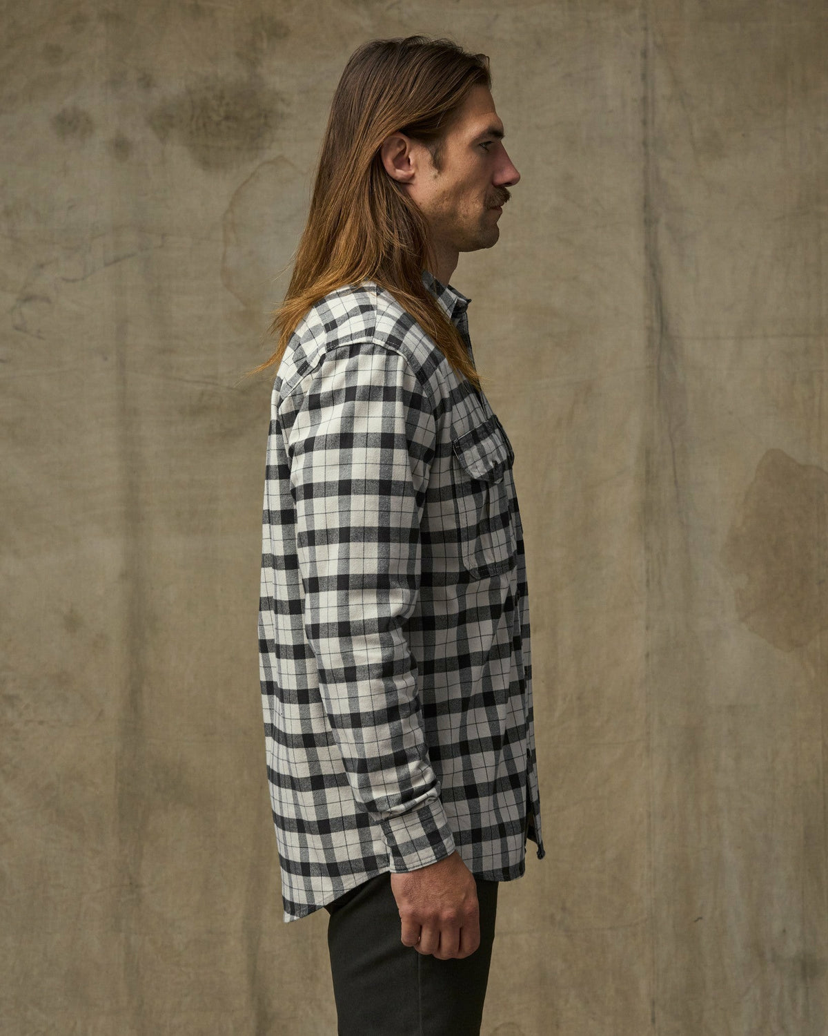 Men Filson Alaskan Guide Shirt - Cream / Peat / Multi Plaid