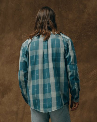 Men Filson Vintage Wash Alaskan Guide Shirt - Jasper / Dark Teal Plaid