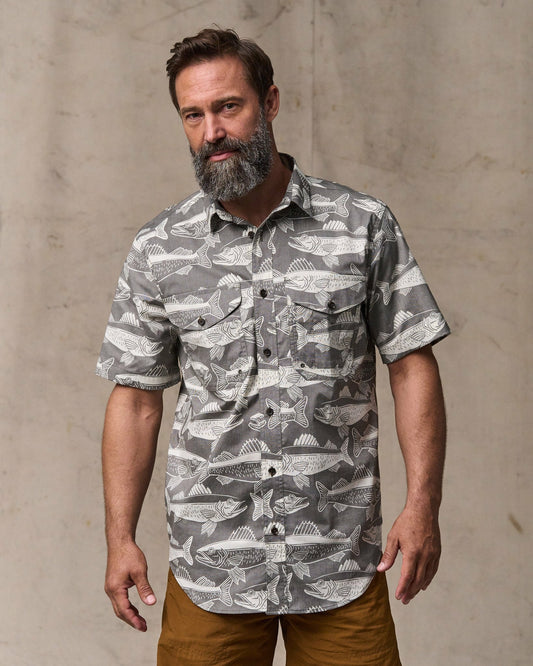 Men Filson Twin Lakes Short Sleeve Sport Shirt - Beluga / Print