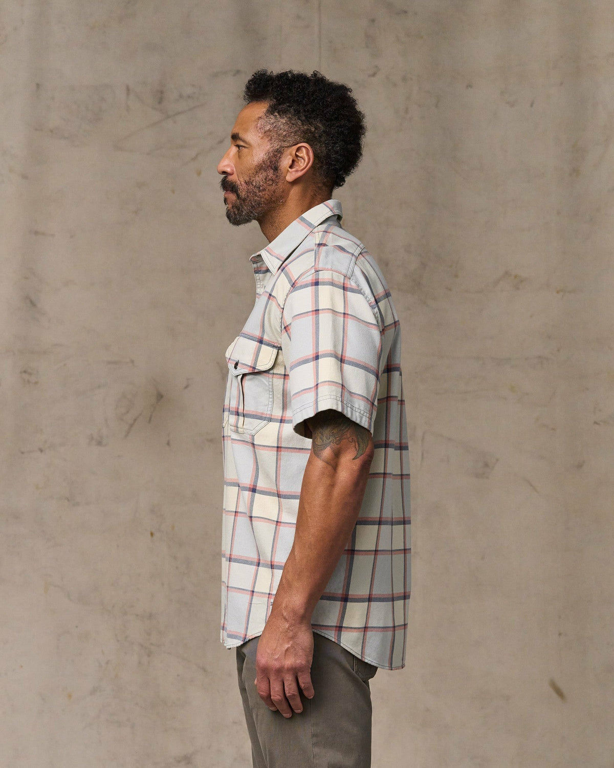 Men Filson Short Sleeve Lightweight Alaskan Guide Shirt - Light Blue / Tan Plaid