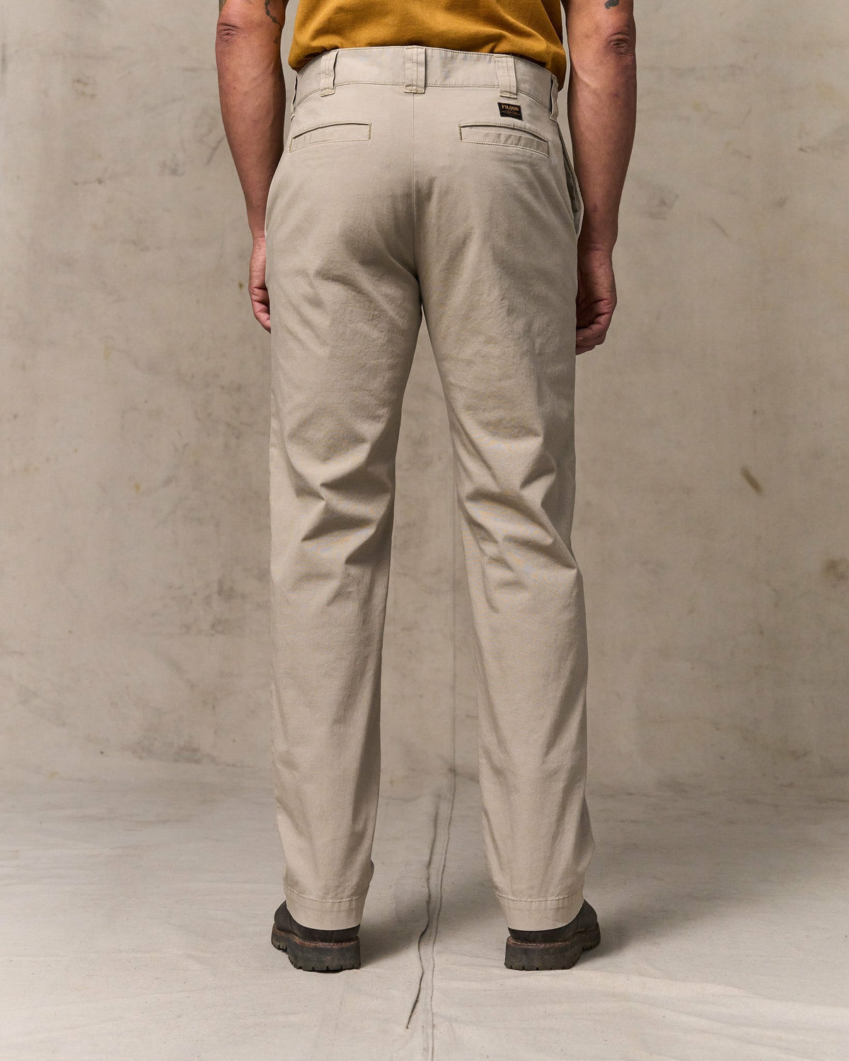 Men Filson Granite Mountain Flat Front Pants - Buck Tan