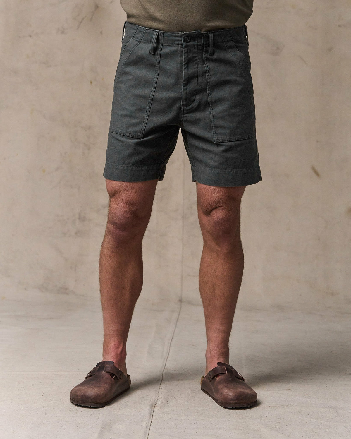Men Filson Field Supply Shorts - Washed Faded Black