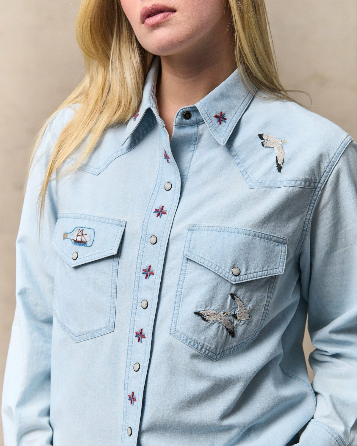Women Filson Women's Embroidered Western Shirt - Light Indigo