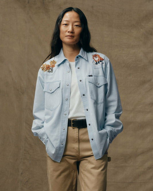 Women Filson Women's Embroidered Western Shirt - Light Indigo Chambray / Fields